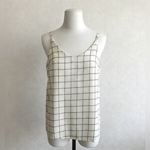 Flowy White Checkered V Neck Plaids Sleeveless Top Women’s Cami Blouse